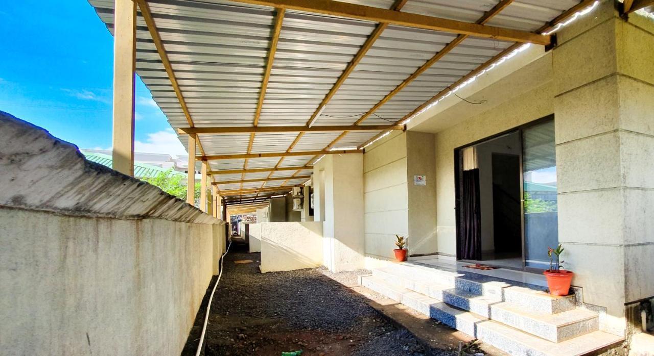 Vivaant Retreat And Conventions Hotel Igatpuri Ngoại thất bức ảnh