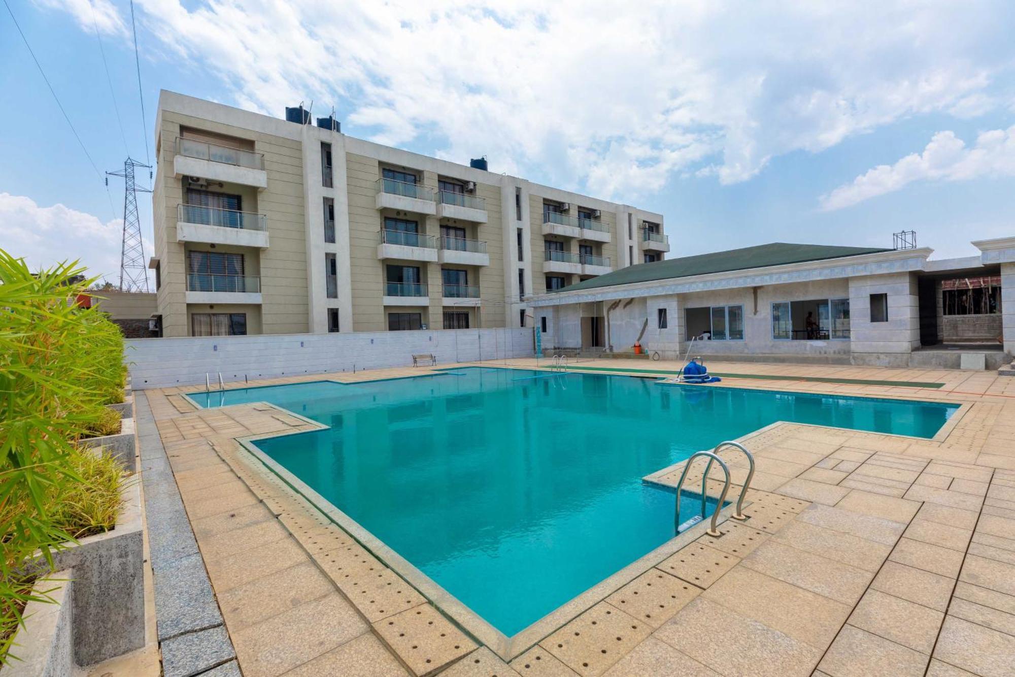 Vivaant Retreat And Conventions Hotel Igatpuri Ngoại thất bức ảnh