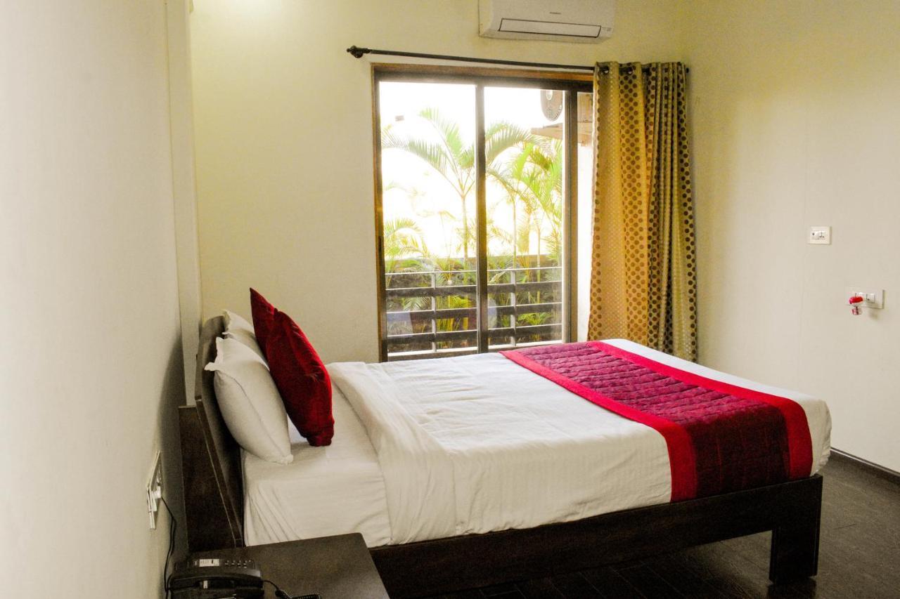 Vivaant Retreat And Conventions Hotel Igatpuri Ngoại thất bức ảnh